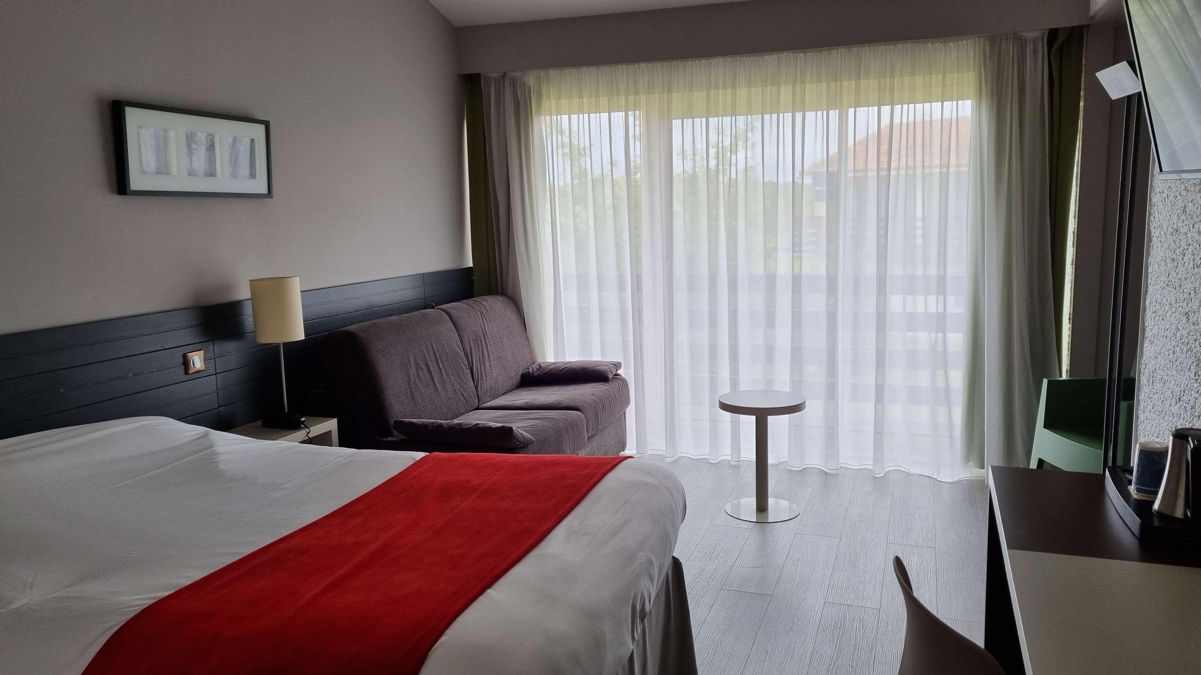Kyriad Angouleme Nord Champniers- Hotel & Residence Εξωτερικό φωτογραφία