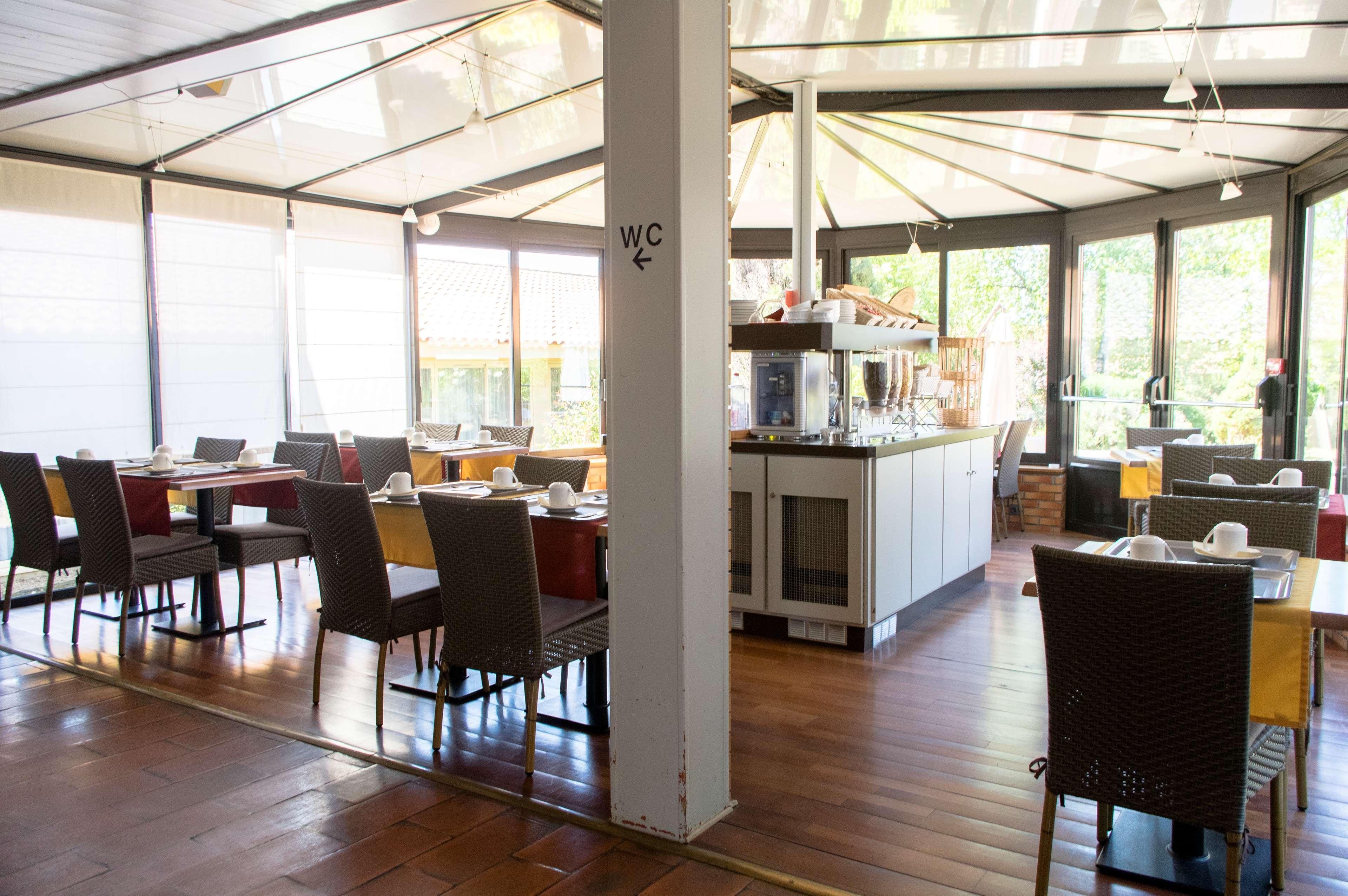 Kyriad Angouleme Nord Champniers- Hotel & Residence Εξωτερικό φωτογραφία